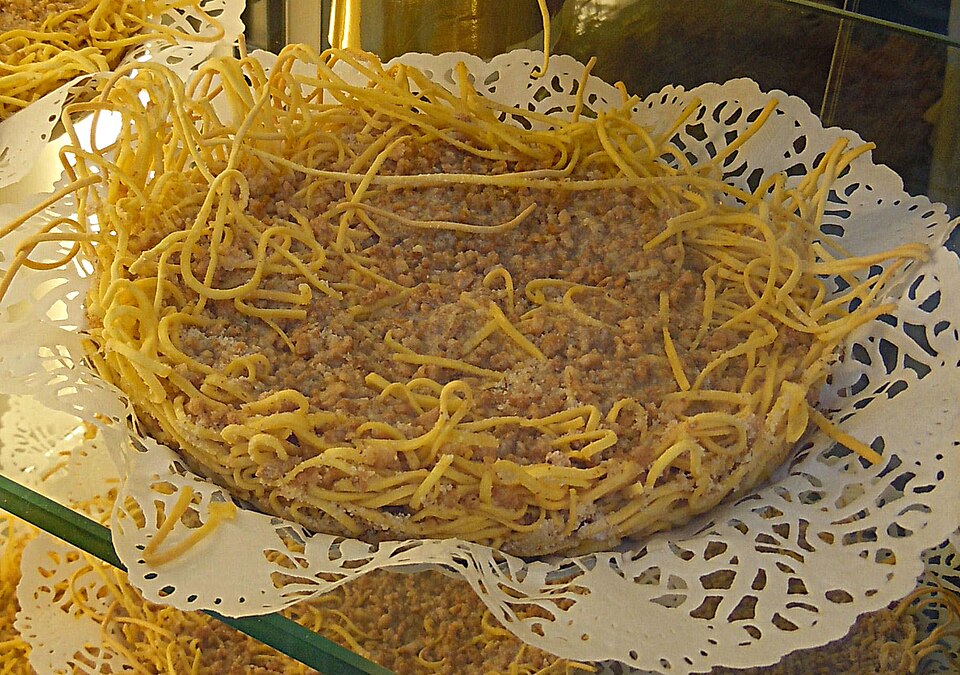 torta di tagliatelle - Traditional Italy dish