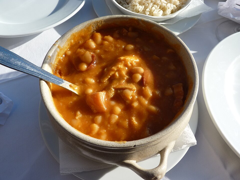 Tripas à moda do Porto - Traditional Portugal dish