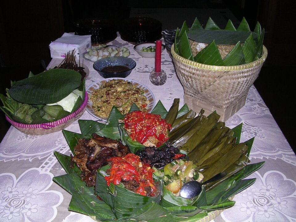 tutug oncom rice - Traditional Indonesia dish