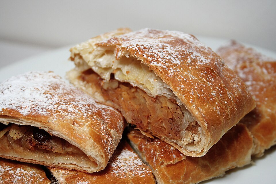Львівський струдель - Traditional Ukraine dish