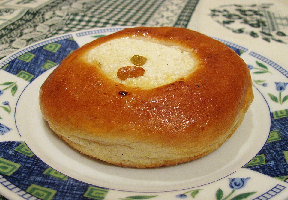 Vatrushka - Traditional Russia dish