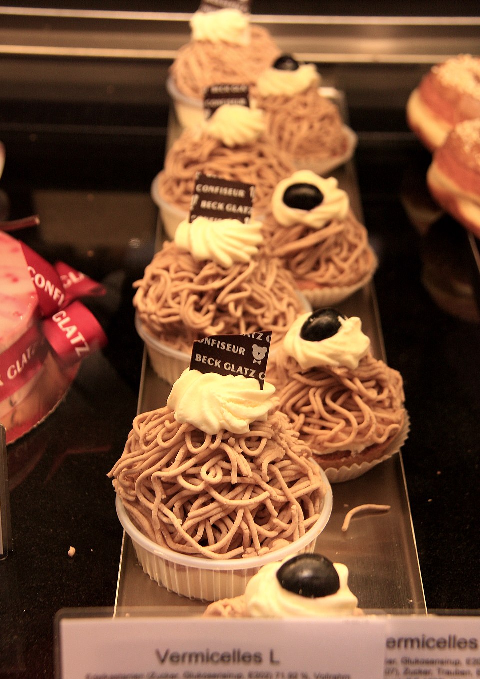 Vermicelles - Traditional Switzerland dish