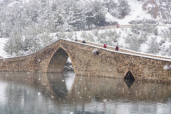 Tarihi Ceyhan Köprüsü