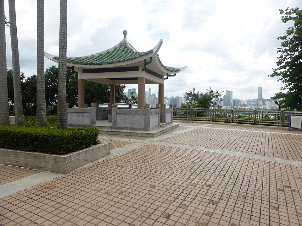 落馬洲暸望台 Lok Ma Chau Lookout