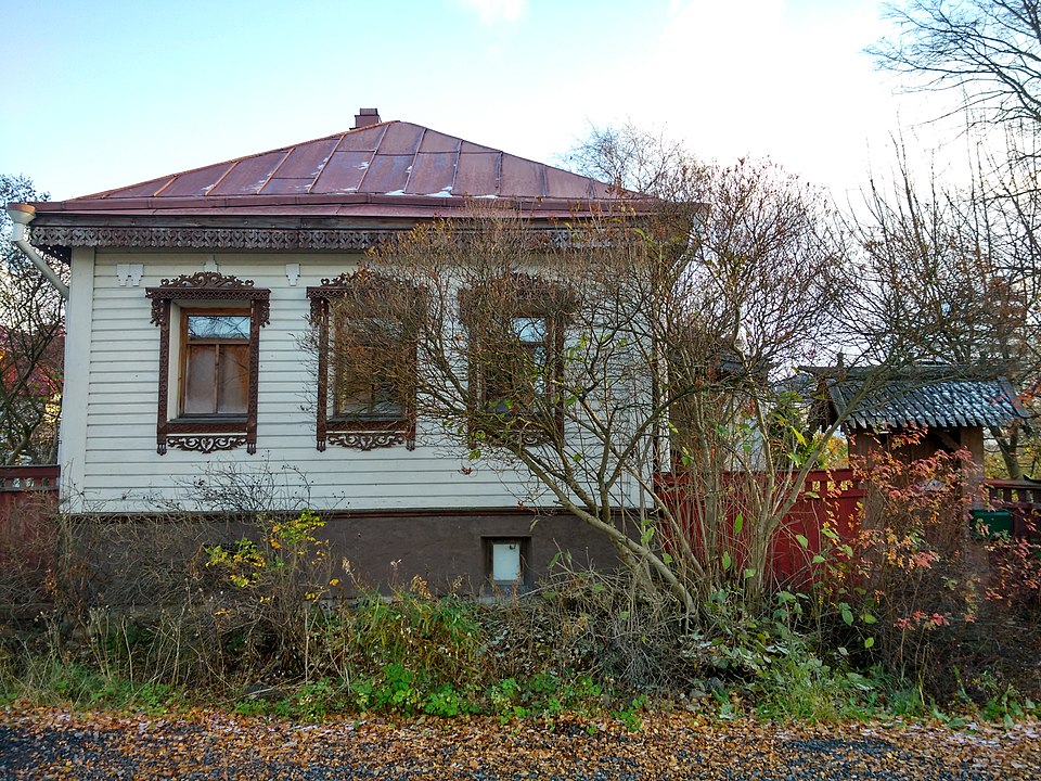 Дом Лебедевых