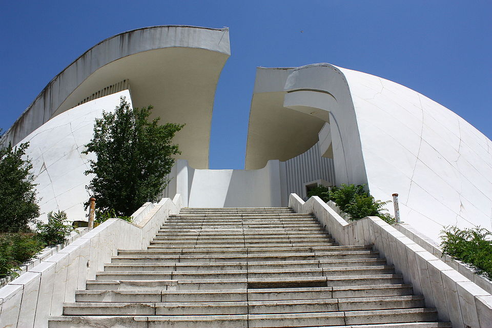 Спомен Костурница