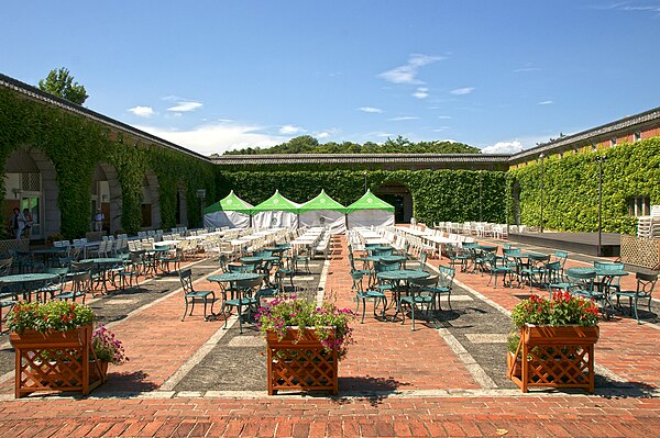 倉敷アイビースクエア