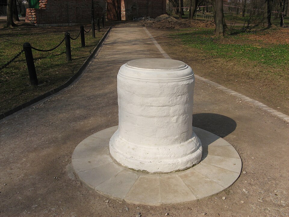 Лобный столб