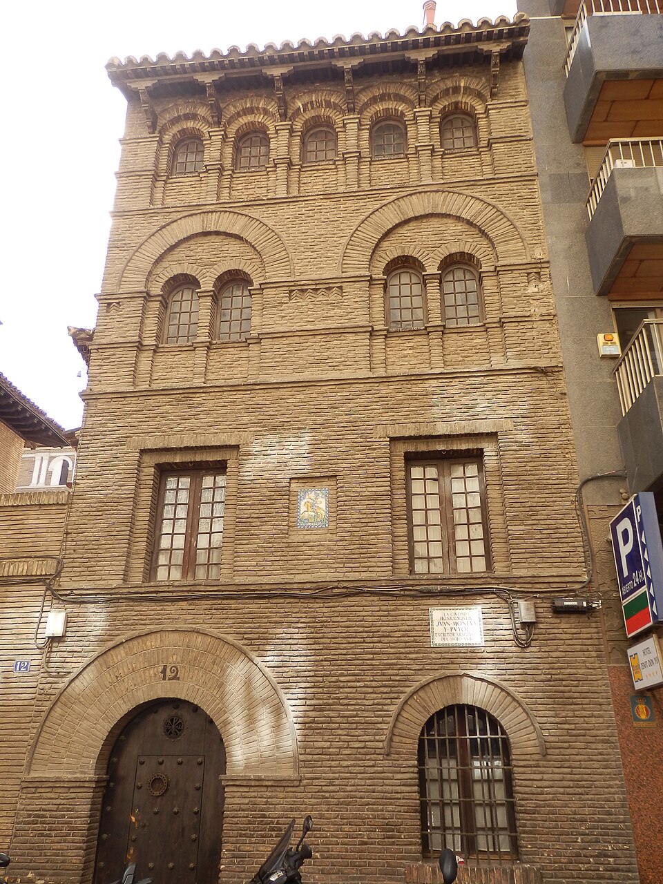 Casa Moneva