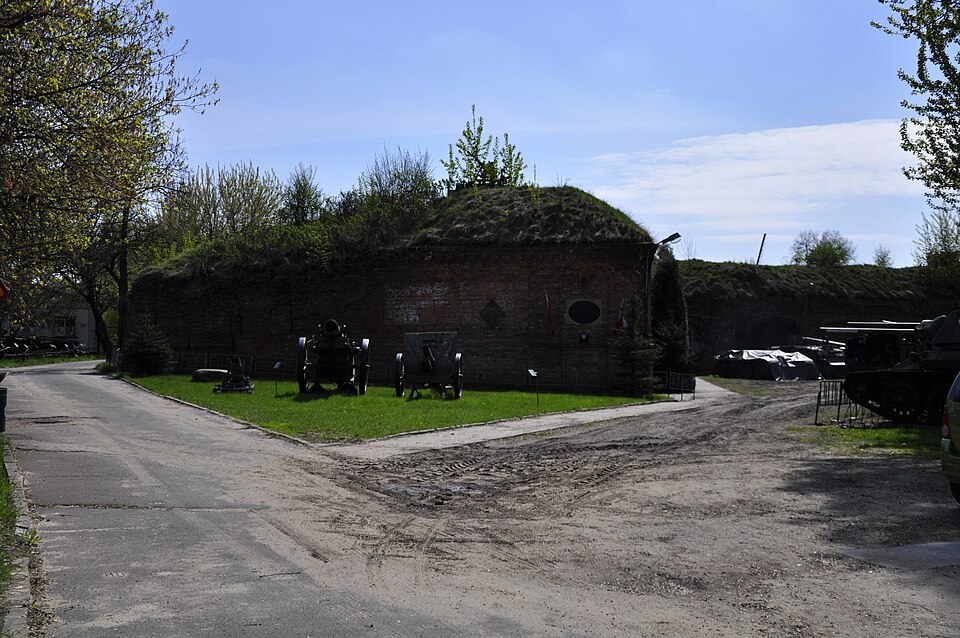 Fort IX Twierdzy Warszawa "Czerniaków"