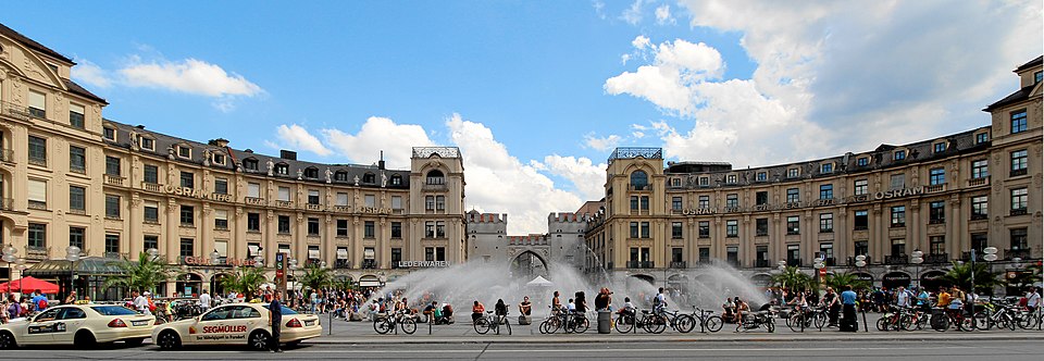 Karlsplatz (Stachus)