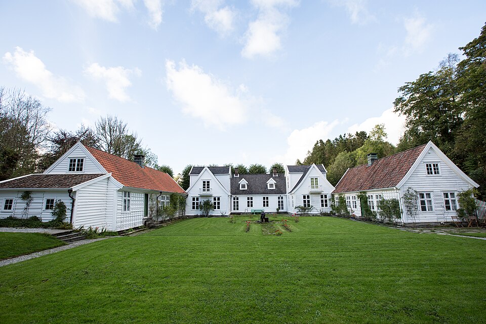 Alvøen hovedbygning