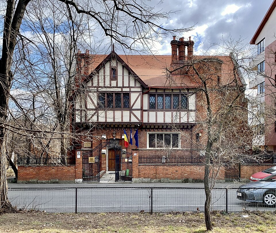 Muzeul de Artă Veche Apuseană Dumitru Minovici