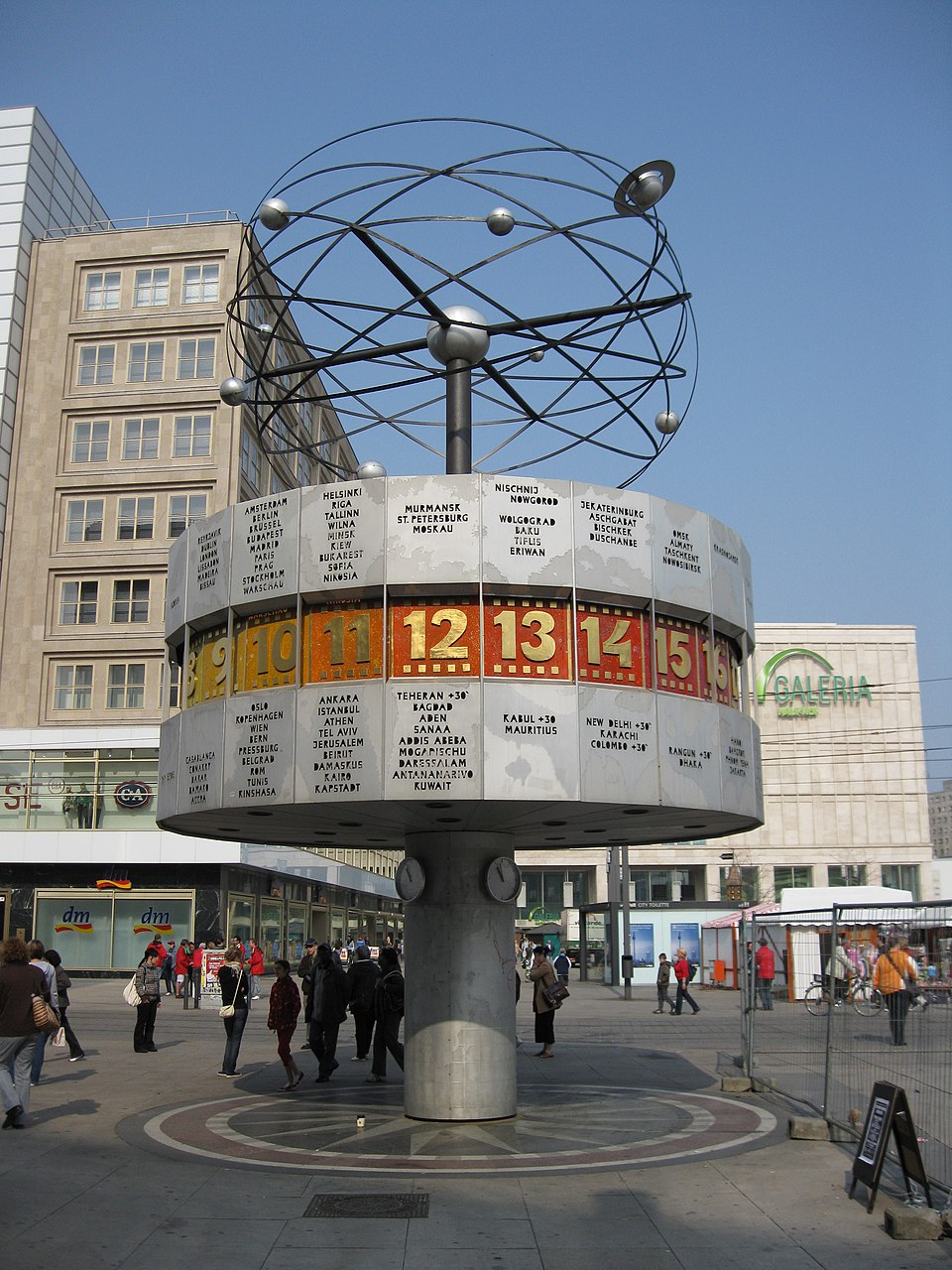 Urania-Weltzeituhr
