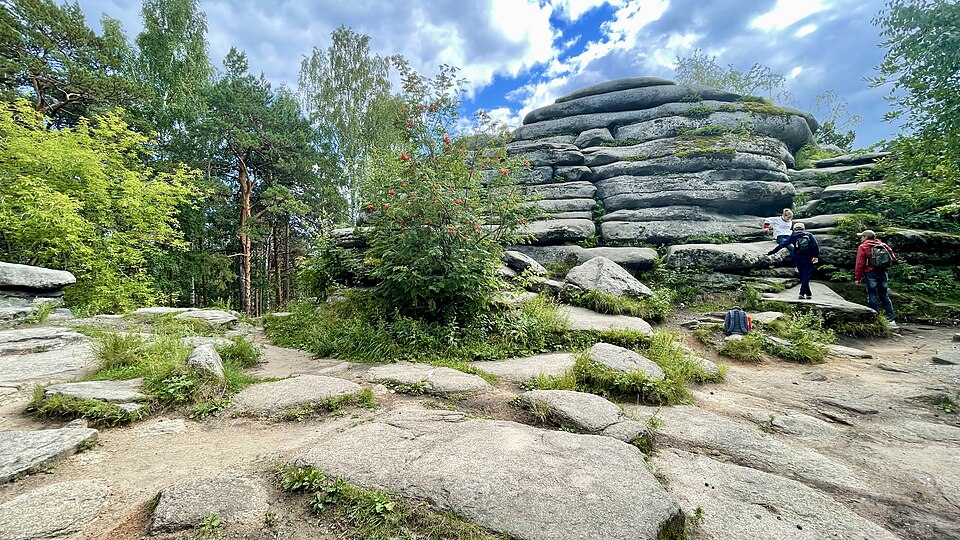 Шарташские каменные палатки