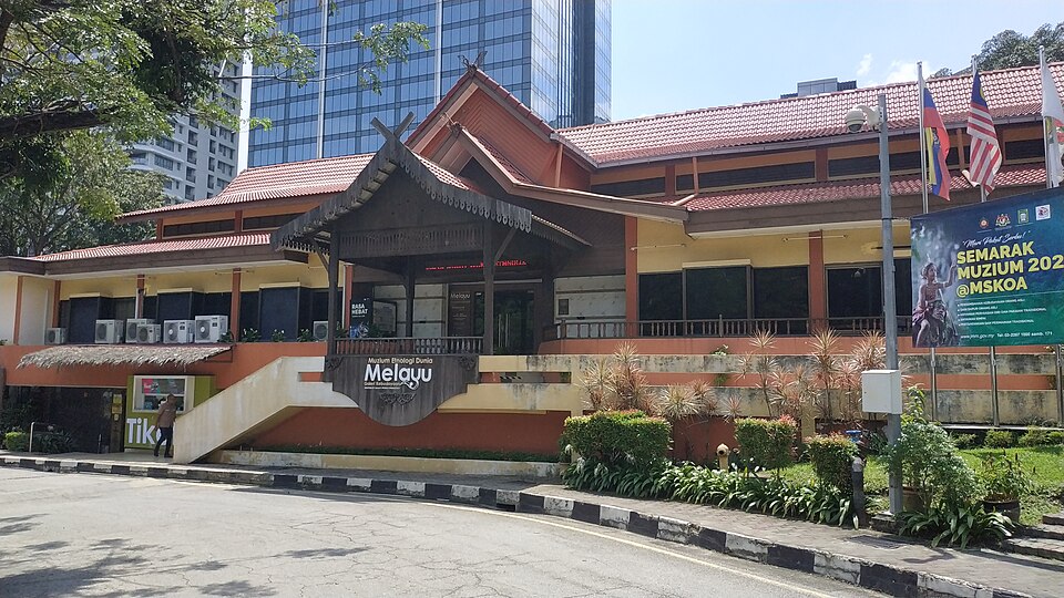 Muzium Etnologi Dunia Melayu