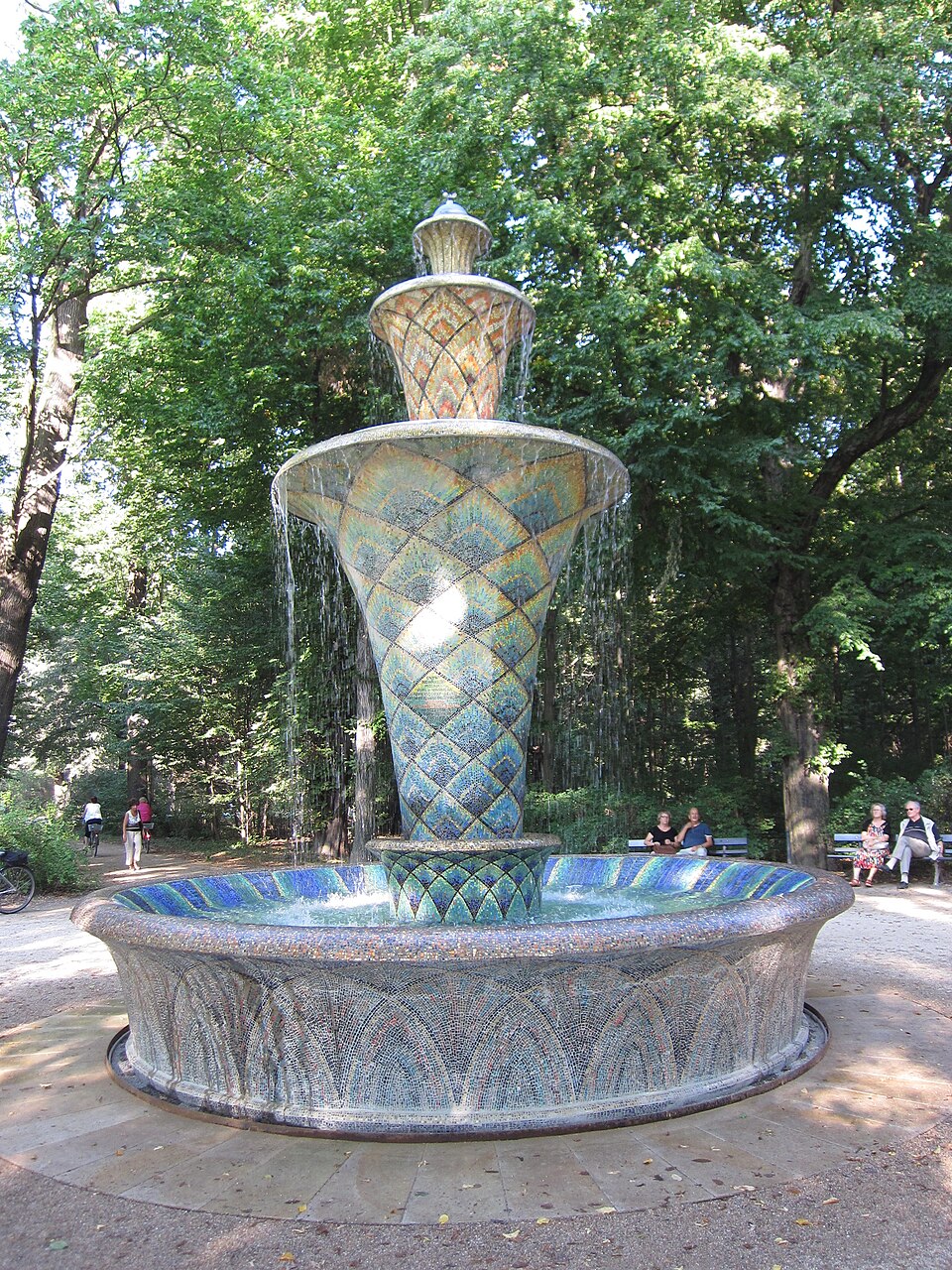 Mosaikbrunnen