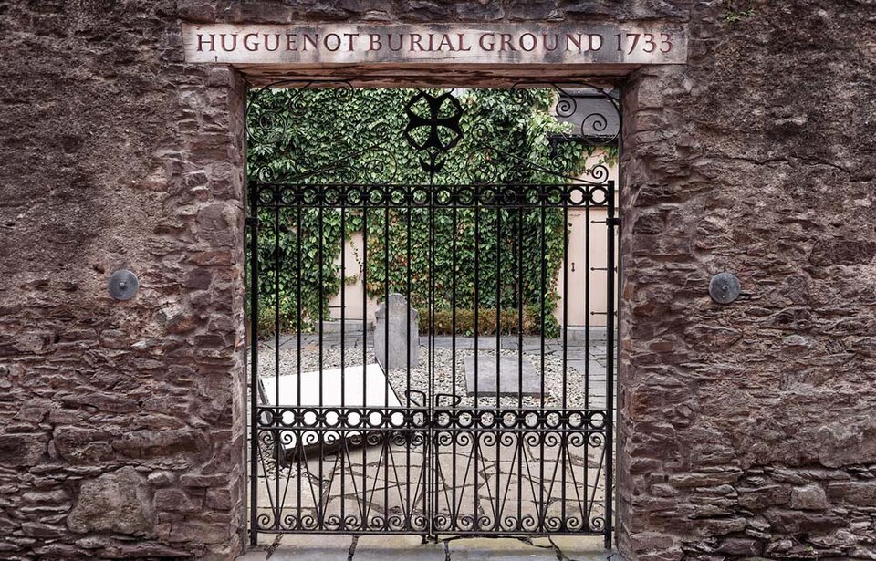 Huguenot Graveyard