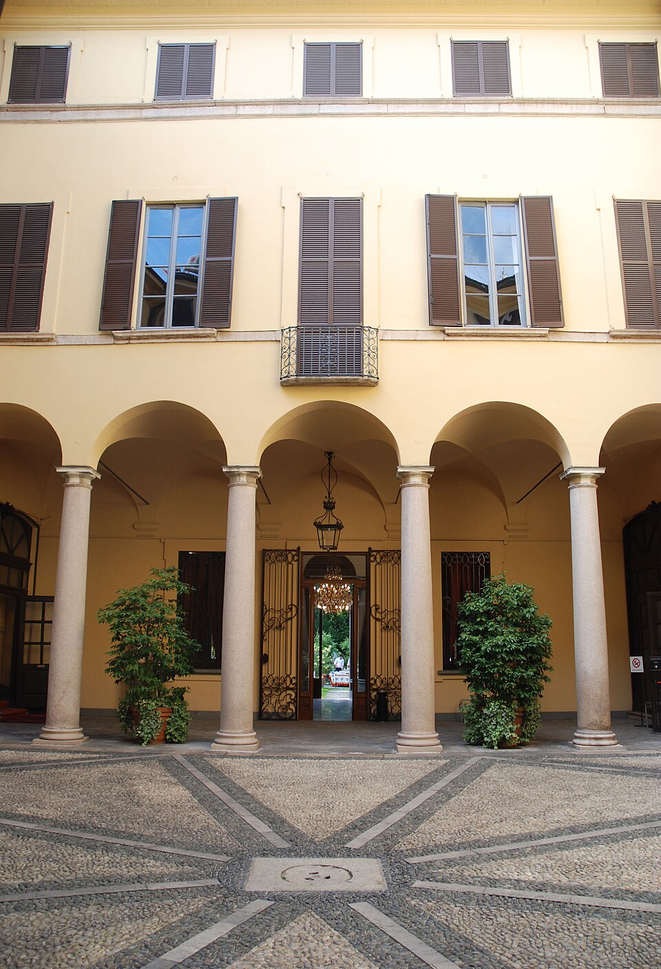 Palazzo Crivelli