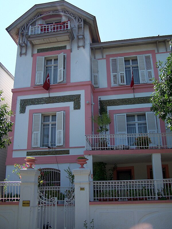 İsmet İnönü House Museum