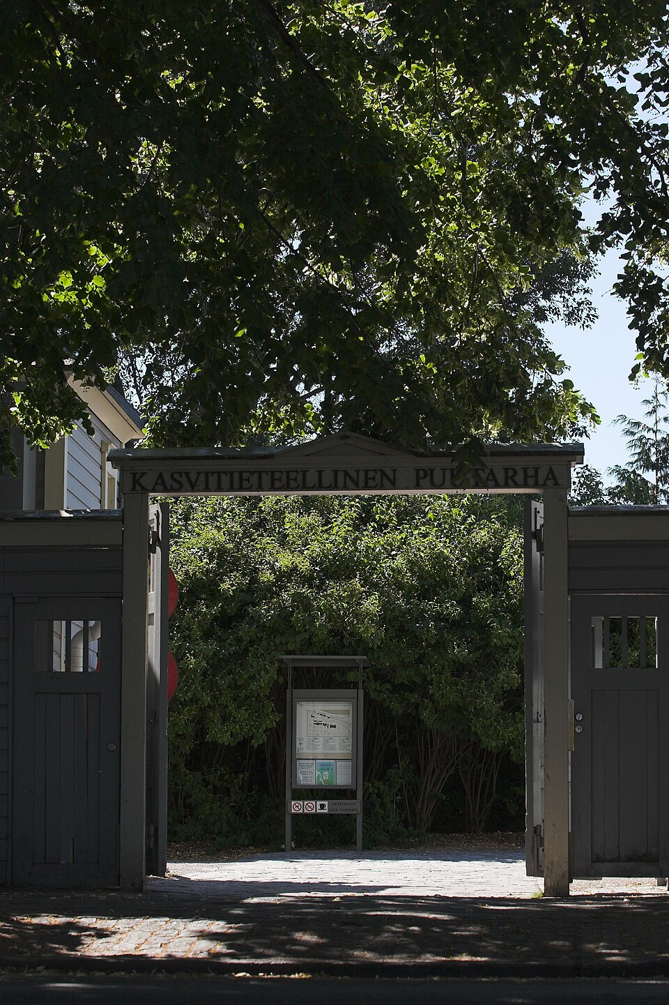 Kaisaniemen kasvitieteellinen puutarha