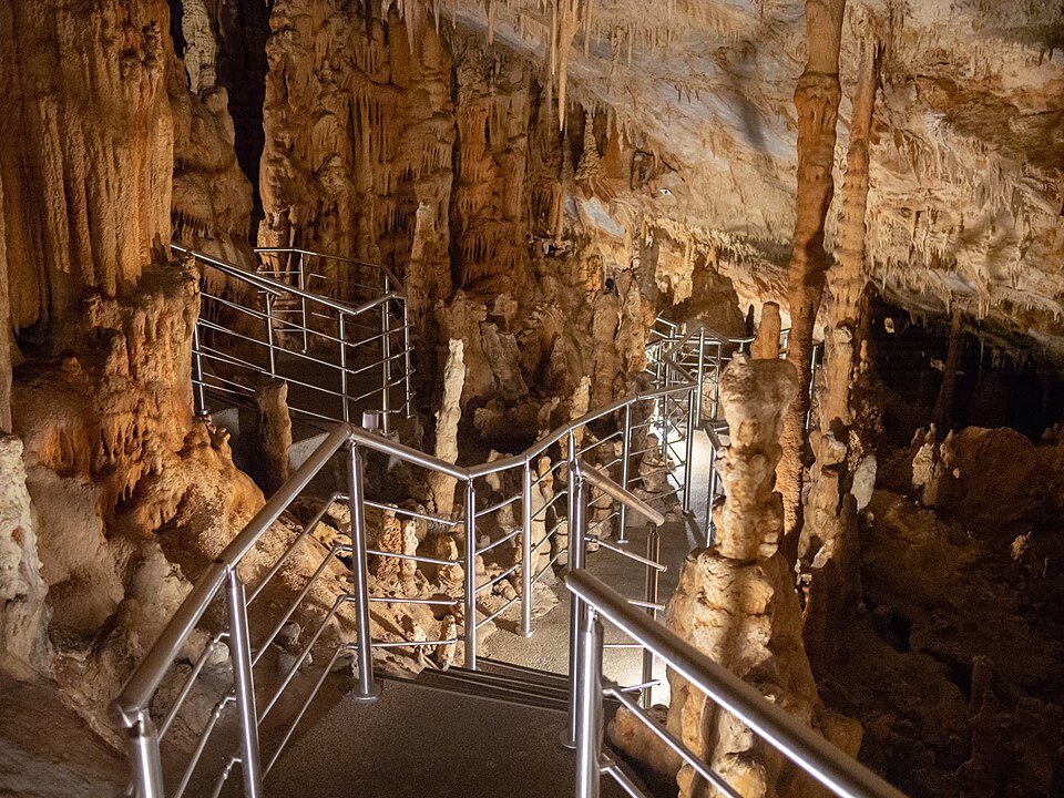 Σπηλαιοβάραθρο Παιανίας "Κουτούκι"