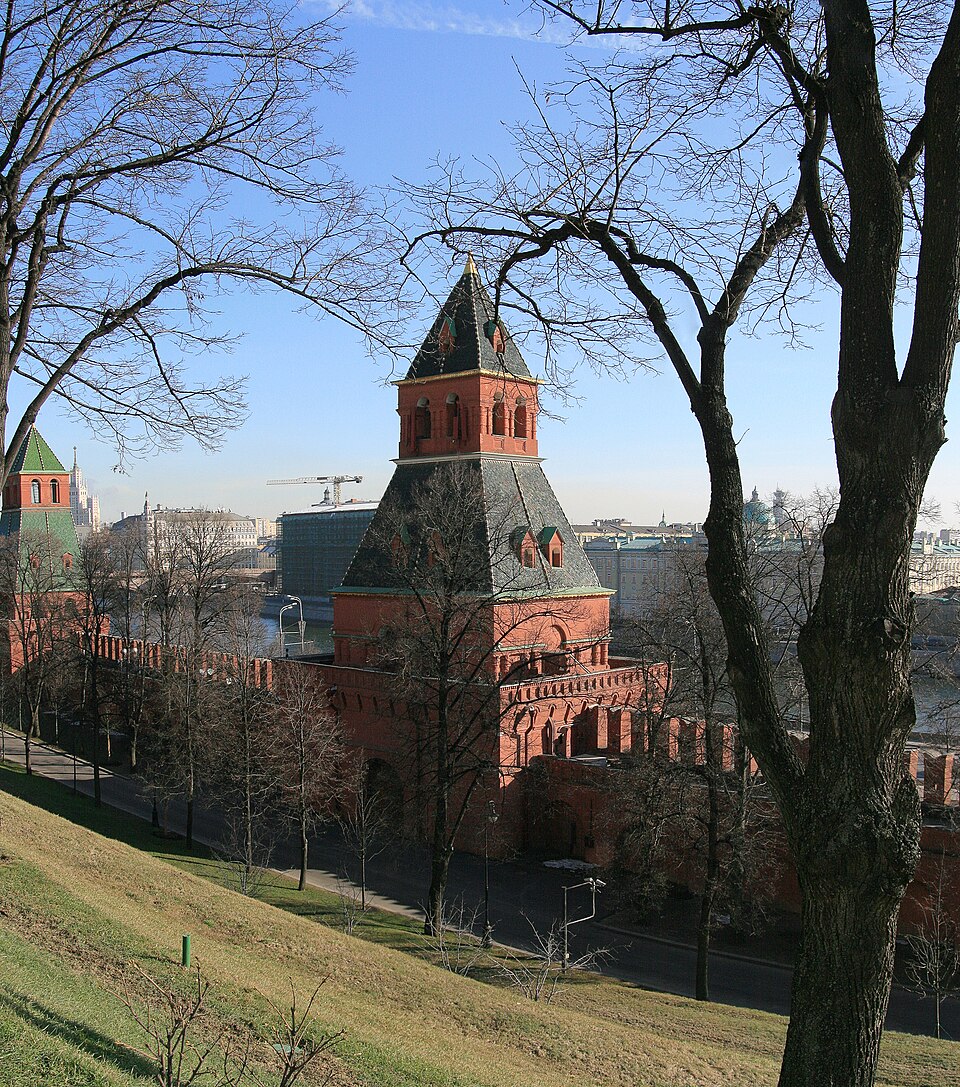 Тайницкая башня