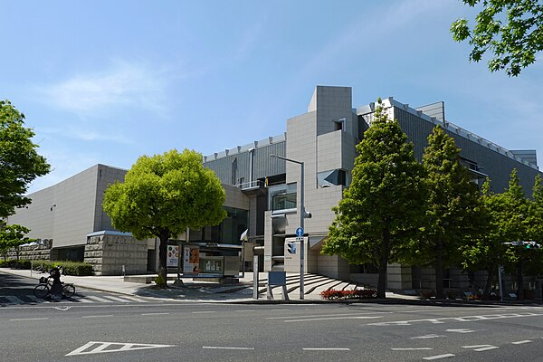 岡山県立美術館