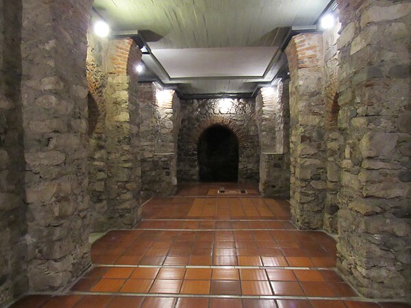 Cripta Jesuítica del Noviciado Viejo