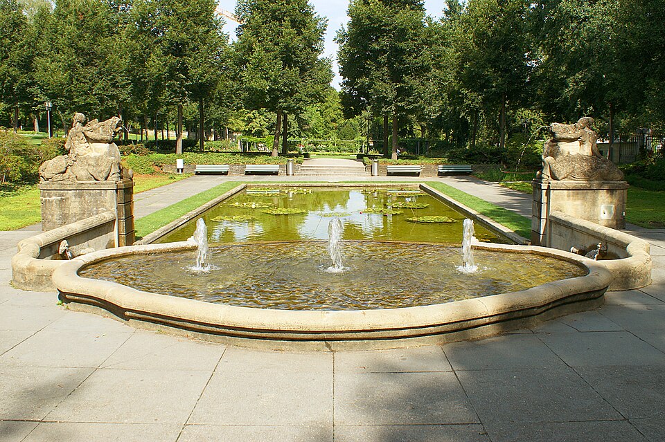 Zierbrunnen-Anlage Rosengarten