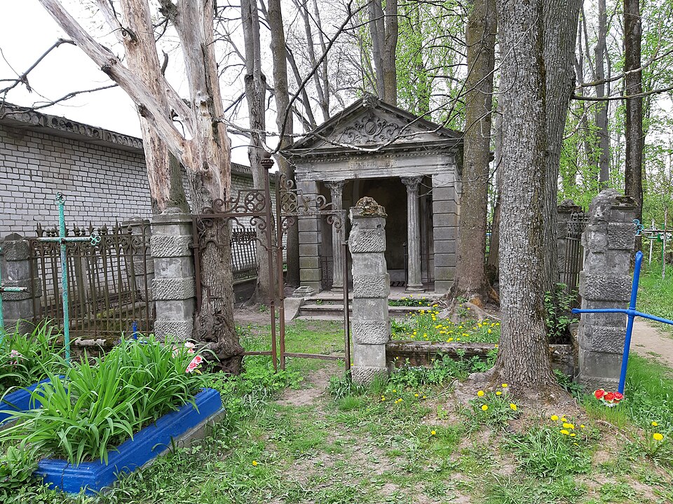 Капліца-пахавальня сямʼі Кленцэ