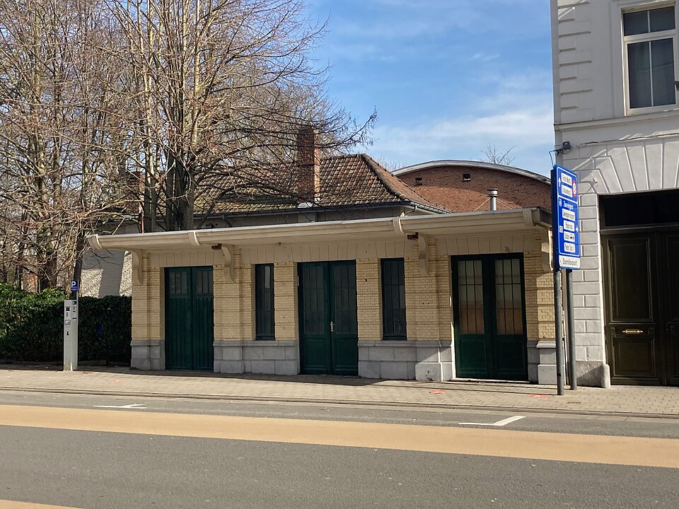 Kortrijk Doorniksewijk NMVB tram station