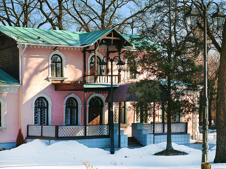 Дача з мезоніном Або Садиба Сергієнка